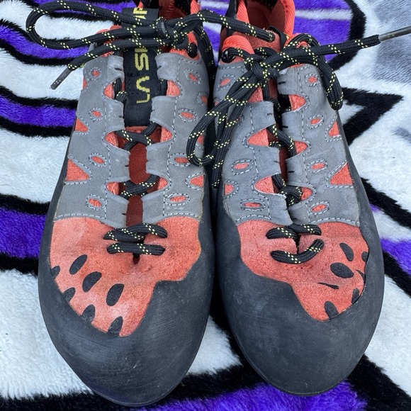 Size 7 - La Sportiva Tarantulace‎ Men's Black Red Leather Athletic Shoes - Picture 6 of 7